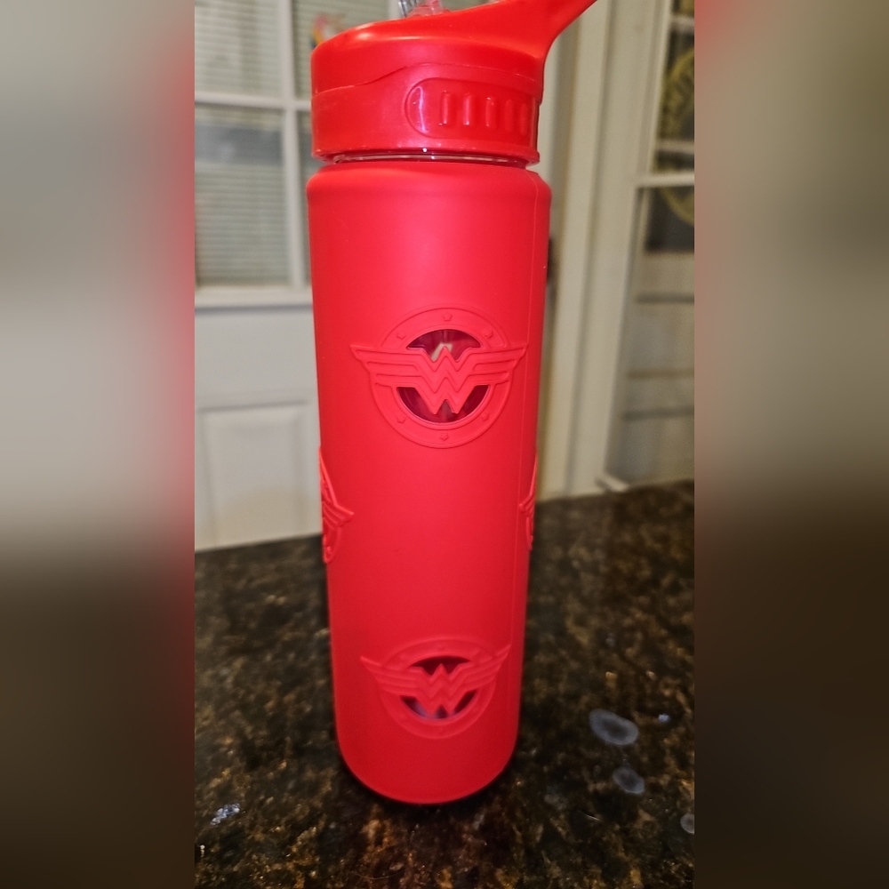 Wonder Woman Traveler Mug